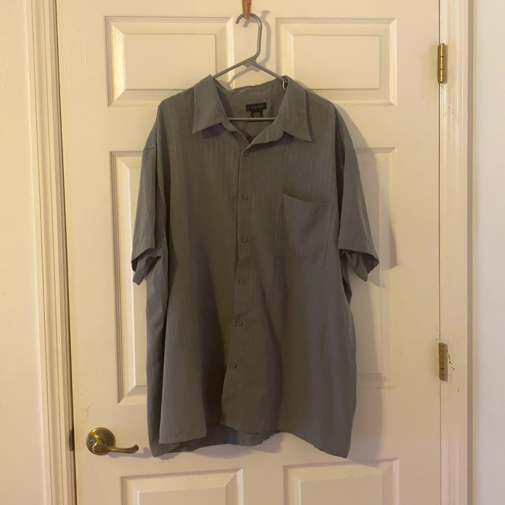 Big and tall men’s dress shirt soft to the touch